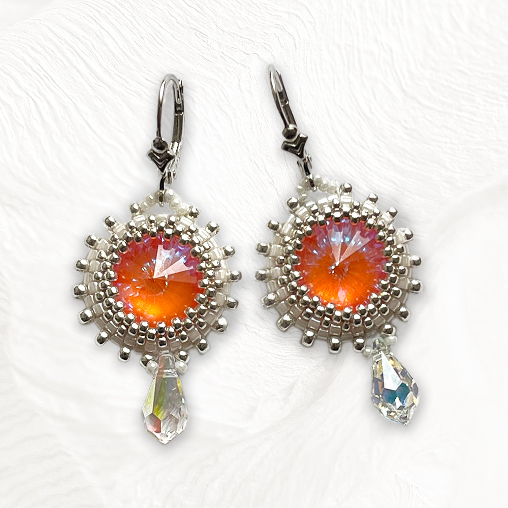 Boucles d'oreilles Dahlia Faites Main Tissées - Perles Miyuki & Cristal Swarovski Bleu Saphir ou Orange