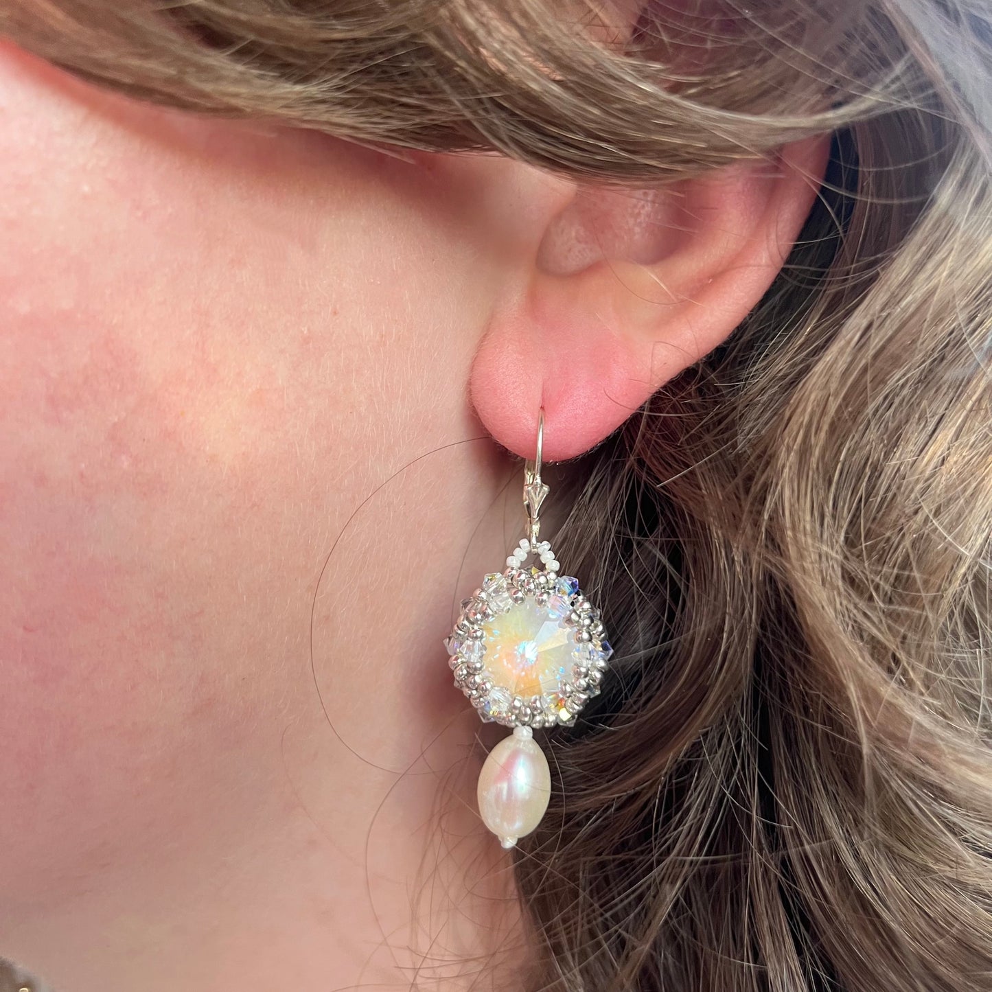 Boucles d'oreilles Pivoine Faites Main - Perles Miyuki & Cristal Swarowski & Perles d'Eau Douce