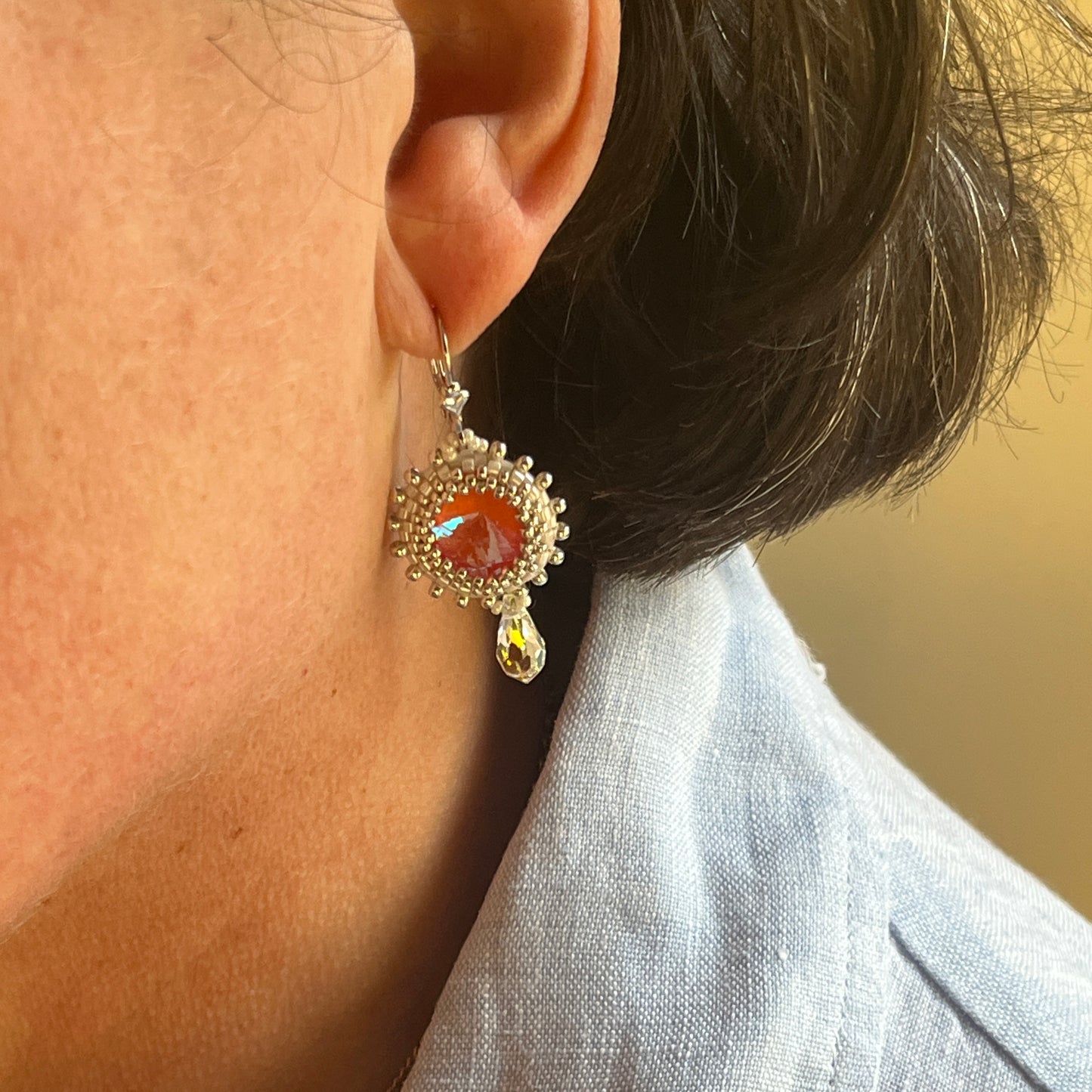 Boucles d'oreilles Dahlia Faites Main Tissées - Perles Miyuki & Cristal Swarovski Bleu Saphir ou Orange
