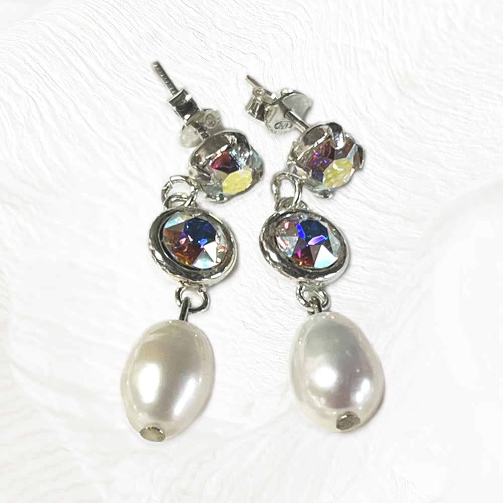 Boucles d'oreilles Lys artisanales en argent, cristal Swarovski et perles d'eau douce