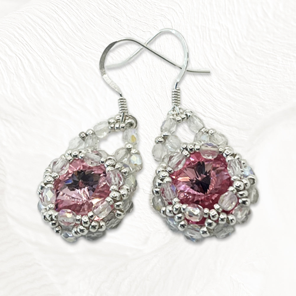Boucles d'oreilles Magnolia artisanales en perles Miyuki, cabochon Swarovski et perles de Bohème, crochets argent 925