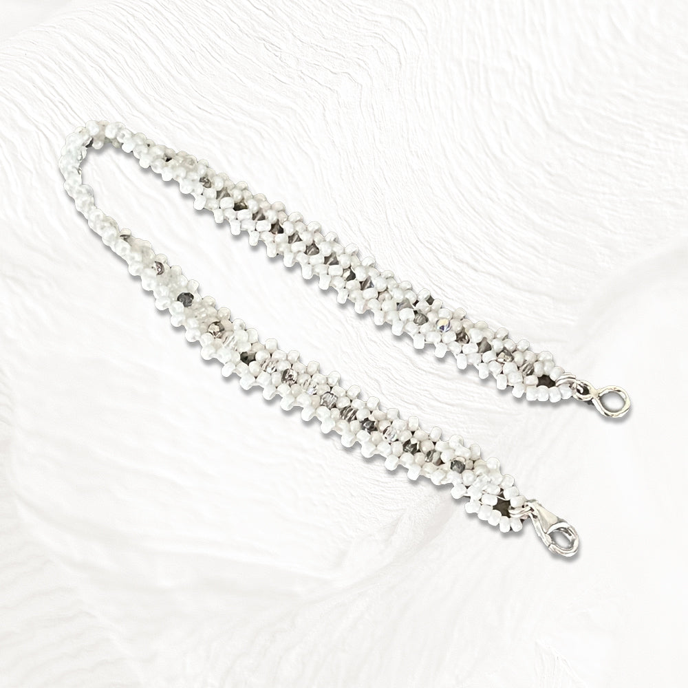 Bracelet Anémone artisanal en perles Miyuki et perles de Bohème grises, fermoir argent 925