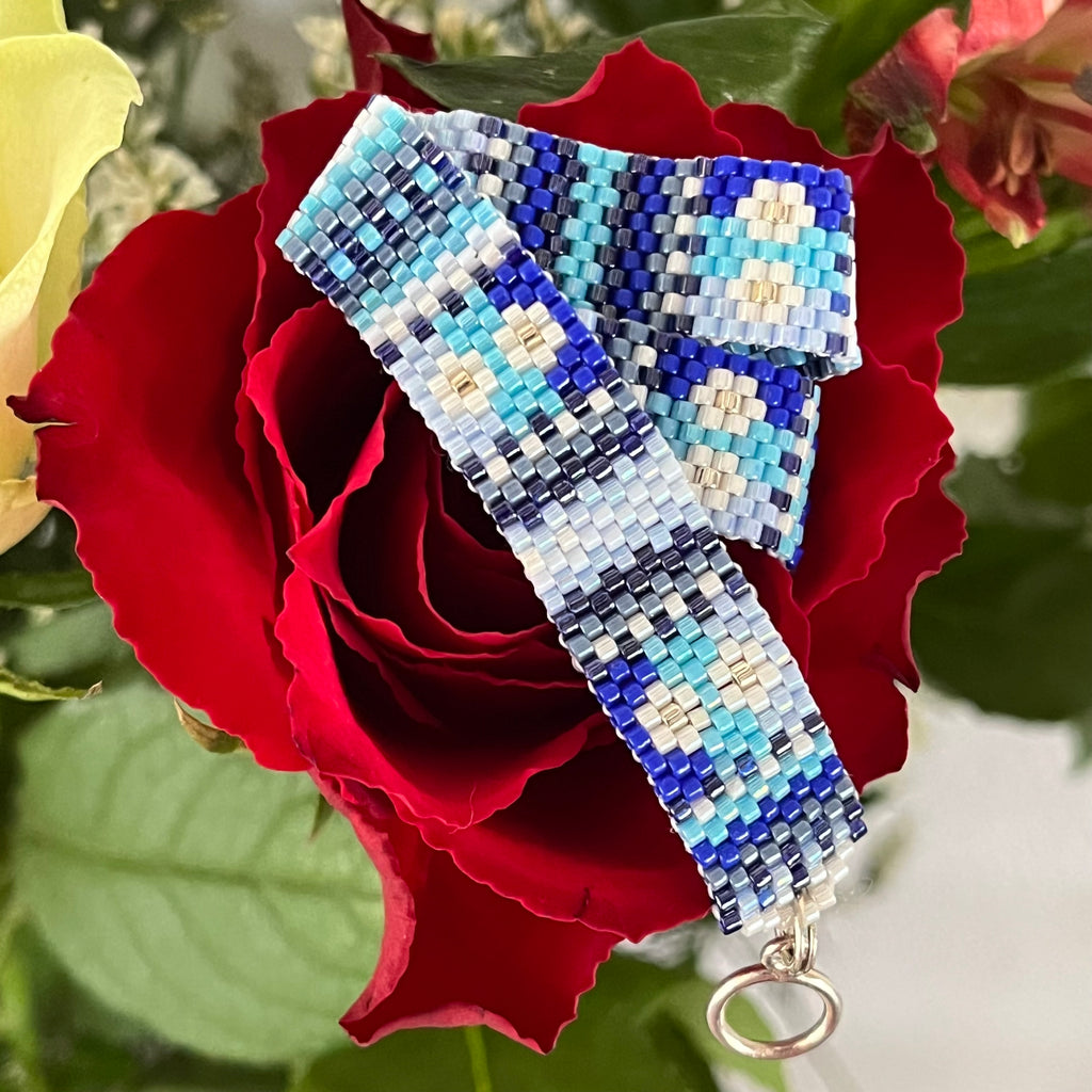 Bracelet  Amaryllis perles Miyukii, photo lifestyle