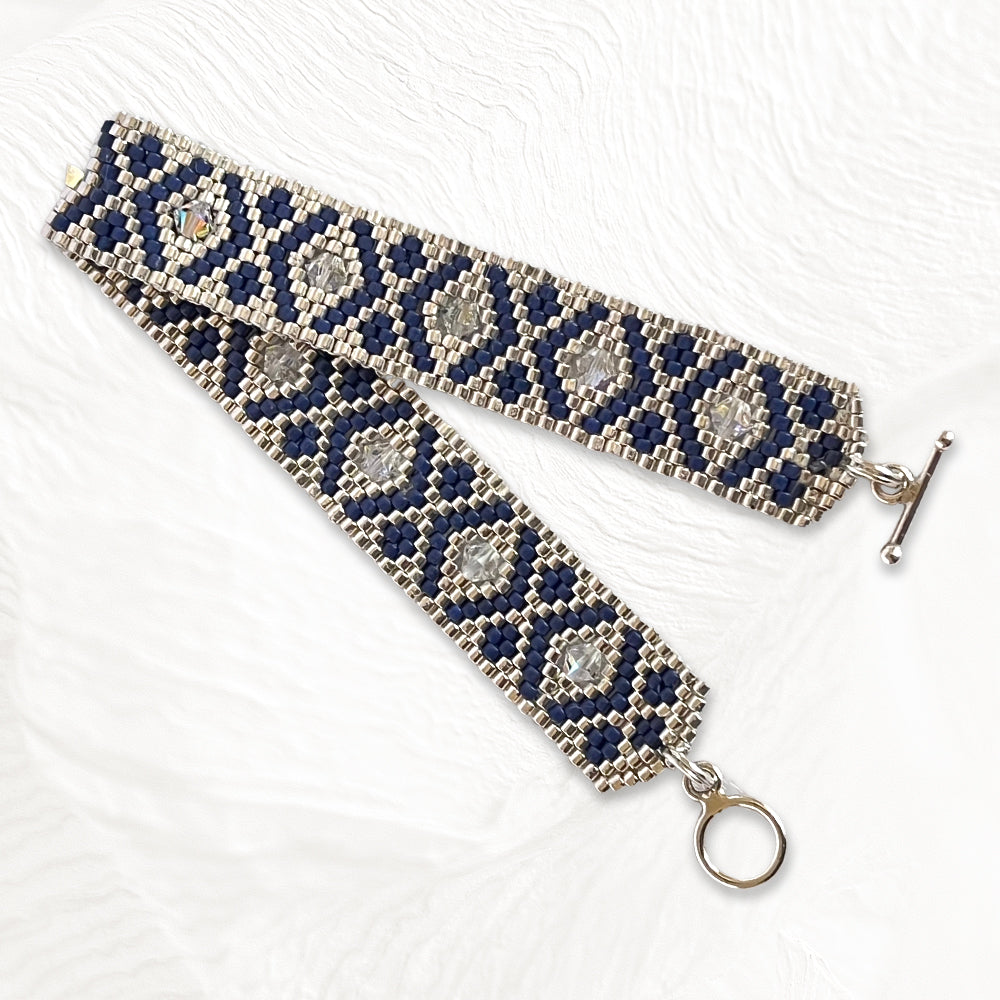 Bracelet Cœur de Marie artisanal en perles Miyuki et cristaux Swarovski, fermoir argent 925